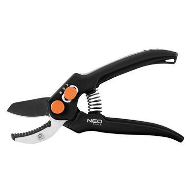 Секатор Neo Tools 15-201 с ковадлом 185 мм &ndash; для обрезки веток и кустов. 15-201 фото