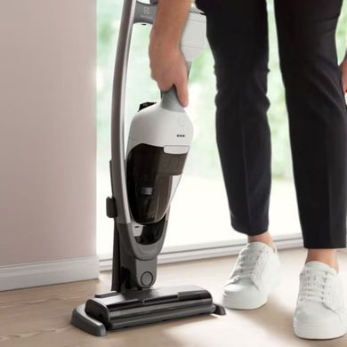 Electrolux Пылесос беспроводный, конт пыль -0.3л, автон. раб. до 55мин, вес-2.7кг, НЕРА, 2в1, турбо-щетка, BRC, 5 насадок, белый ES62HB25UV фото