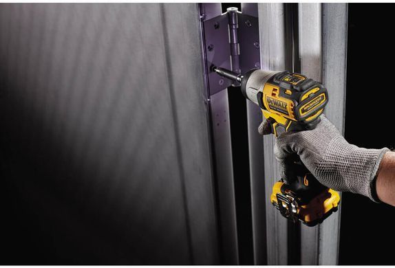 Шуруповерт аккумуляторный ударный безщеточный DeWALT DCF801D2 DCF801D2 фото
