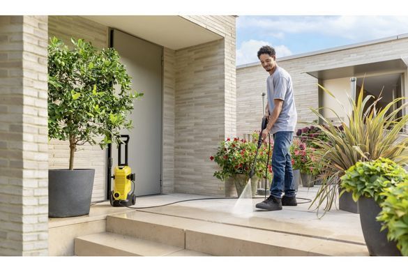 Мінімийка високого тиску Karcher K 3 CAR & HOME 1600Вт 20-120бар 380л/год шланг 6м 4.30кг (375803) 1.676-356.0 фото