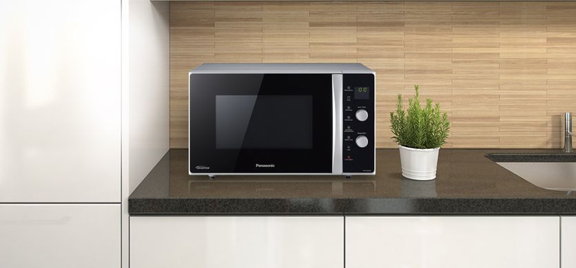 Panasonic Мікрохвильова піч, 27л, електр. керув., 1000Вт, дисплей, чорний (264919) NN-CD565BZPE фото