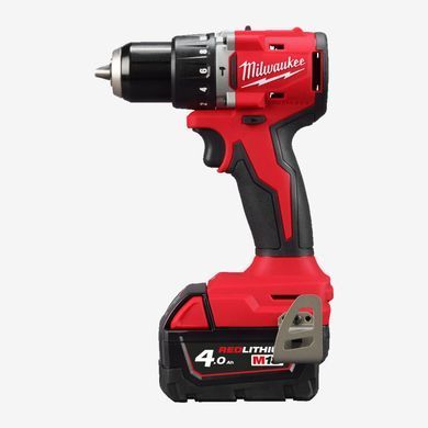 Дриль-шурупокрут з ударом акумуляторний MILWAUKEE, M18 BLPDRC-422C 4933492825 фото