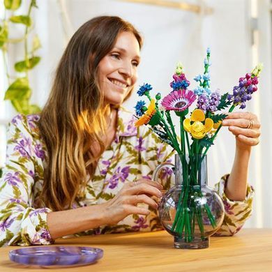 Конструктор LEGO Botanicals Букет польових квітів 939 деталей (10313)