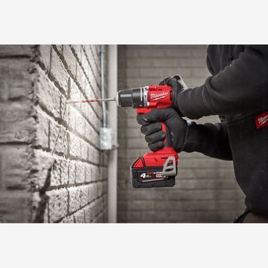 Дриль-шурупокрут з ударом акумуляторний MILWAUKEE, M18 BLPDRC-422C 4933492825 фото