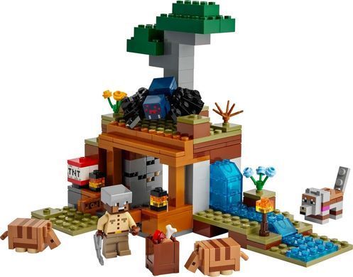 Конструктор LEGO Minecraft Шахтна експедиція &laquo;Броненосець&raquo; (389484)