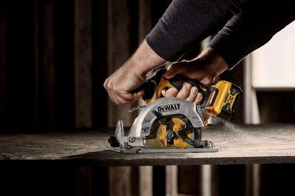 Пила дисковая аккумуляторная бесщеточная DeWALT DCS512N DCS512N фото