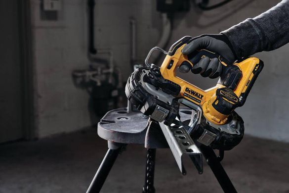 Пила ленточная бесщеточная аккумуляторная DeWALT DCS377NT DCS377NT фото