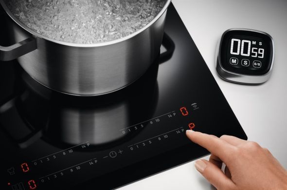 Electrolux Варочная поверхность индукционная, 30см, домино, черный LIT30230C фото