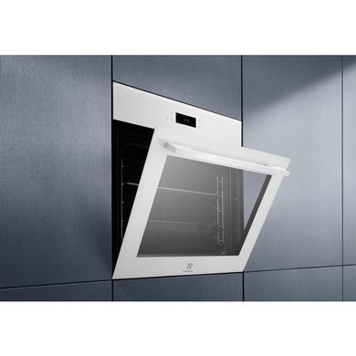 Electrolux Духова шафа електрична, 72л, A+, пара, дисплей, конвекція, піроліз, телескопічні напрямні, білий (379095) EOE8P39WV фото