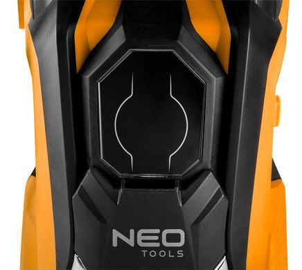 Мийка високого тиску NEO 04-705, 2000 Вт, 150 бар, шланг 5 м з котушкою, набір аксесуарів