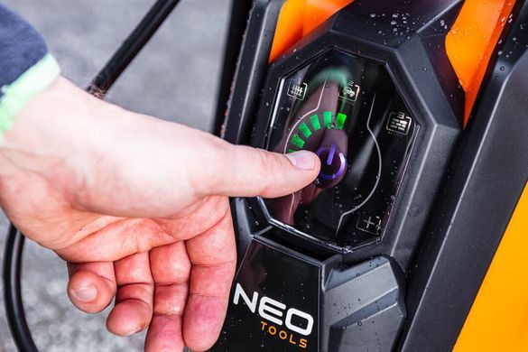 Мийка високого тиску NEO 04-705, 2000 Вт, 150 бар, шланг 5 м з котушкою, набір аксесуарів