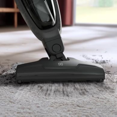Electrolux Пилосос безпровідний, конт пил -0.3л, автон. робота до 45хв, вага-2.65кг, НЕРА, 2в1, турбо-щітка, 2 насадки, білий (364681) ES31CB18SH фото