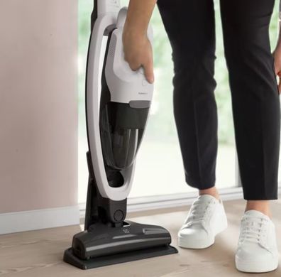 Electrolux Пилосос безпровідний, конт пил -0.3л, автон. робота до 45хв, вага-2.65кг, НЕРА, 2в1, турбо-щітка, 2 насадки, білий (364681) ES31CB18SH фото