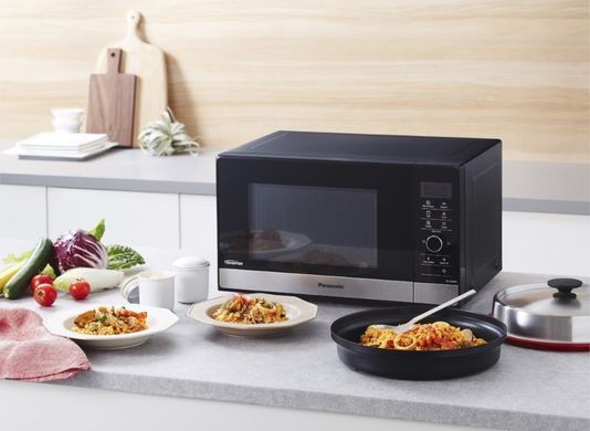 Panasonic Мікрохвильова піч інверторна з грилем 23л, Panasonic NN-GD38HSZPE (291798) NN-GD38HSZPE фото