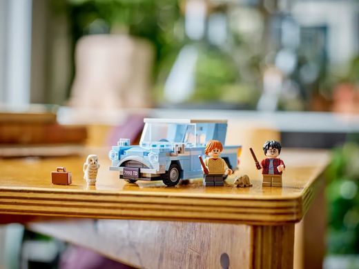Конструктор LEGO Harry Potter Летючий Форд &laquo;Англія&raquo;