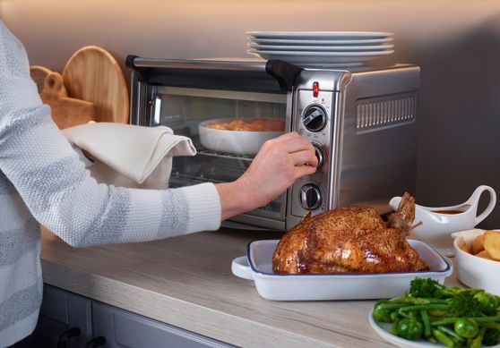 Печь электрическая Russell Hobbs Air Fry Mini Oven, 12.6л, 1500Вт, механич., гриль, конвенция, серая 26680-56 фото