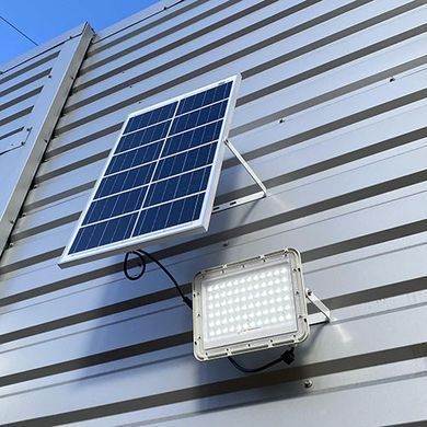 Прожектор світлодіодний на сонячній батареї 150 W акумуляторний (LiFePO4, 30000 mAh) 6V, 30W PROTESTER SLFL1501 SLFL1501 фото