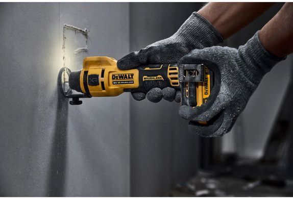 Фрезер акумуляторний для вирізання гіпсокартону DeWALT DCE555N DCE555N фото