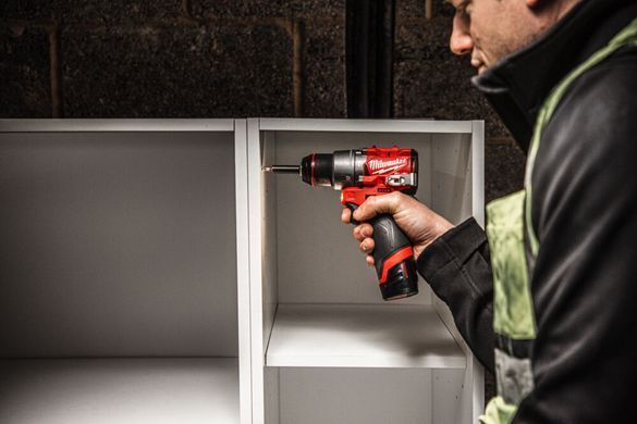Дрель-шуруповерт с ударом аккумуляторная MILWAUKEE, M12 FUEL FPD2-0 4933479867 фото