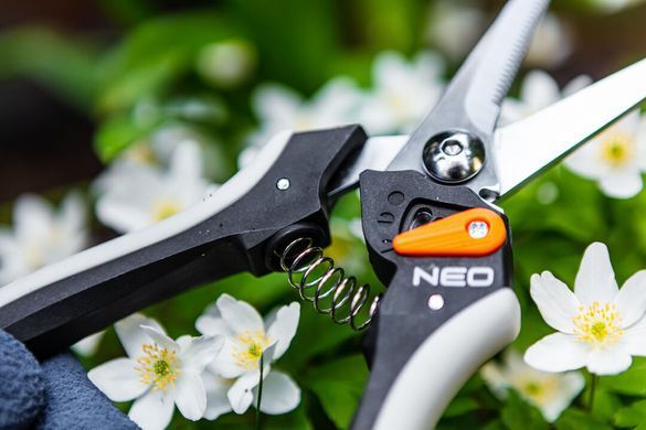 Універсальний сектор Neo Tools 210 мм, арт. 15-208 &ndash; для багатьох застосувань 15-208 фото