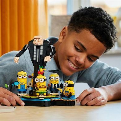 Конструктор LEGO Despicable Me 4 Ґру й посіпаки з кубиків 839 деталей (75582)