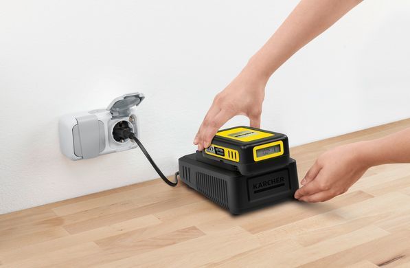 Karcher Набір швидкозарядний, 18 V 2.5 Ah (акумулятор + ЗП) (322984)