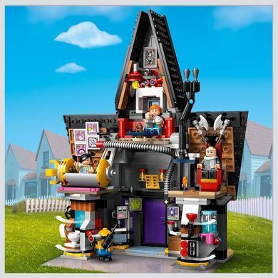 Конструктор LEGO Despicable Me 4 Семейное поместье Гру и миньйонов 868 деталей (75583)