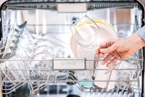 Gorenje Посудомийна машина вбудовувана, 16компл., A+++, 60см, інвертор,Wi-Fi, сенсорн.упр, 3 кошики, білий (369600) GV673C60 фото