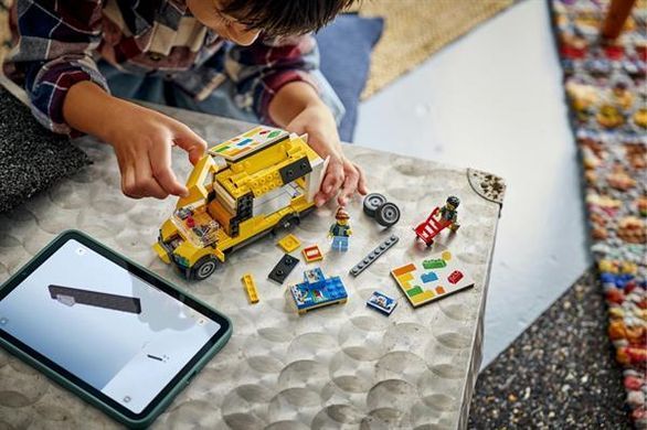 Конструктор LEGO City Фургон LEGO&reg; 276 Деталей ( 60500 )