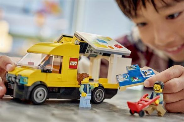Конструктор LEGO City Фургон LEGO&reg; 276 Деталей ( 60500 )