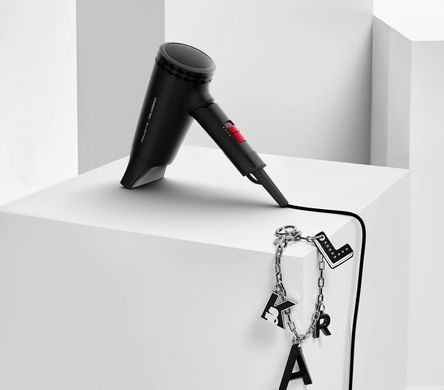 Rowenta Фен Karl Lagerfeld Express Style дорожный, 1600Вт, режимов-2, хол. обдув, складная ручка, черный CV184LF0 фото