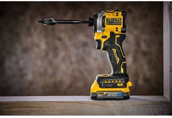 Шуруповерт ударний акумуляторний безщітковий DeWALT DCF850E1T DCF850E1T фото