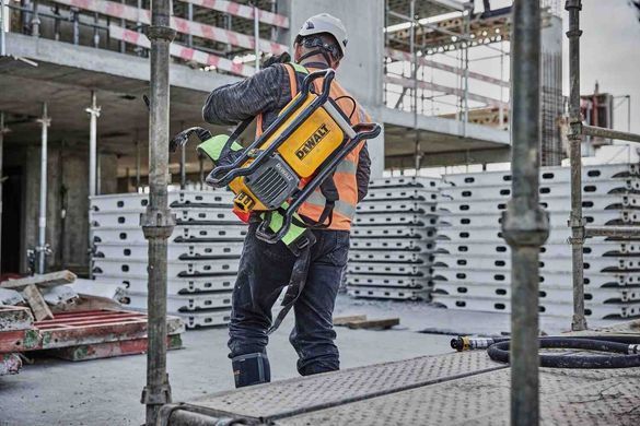 Вибратор-рюкзак глубинный аккумуляторный POWERSHIFT DeWALT DCPS310N DCPS310N фото