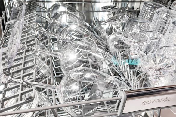 Gorenje Посудомоечная машина встраиваемая, 16компл., инверторн, A+++, 60см, TotalDry, Wi-Fi, 3 корзины, белый GV693C60UVAD фото