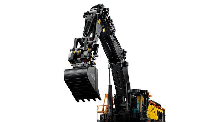 Конструктор LEGO Technic Экскаватор Volvo EC500 Hybrid