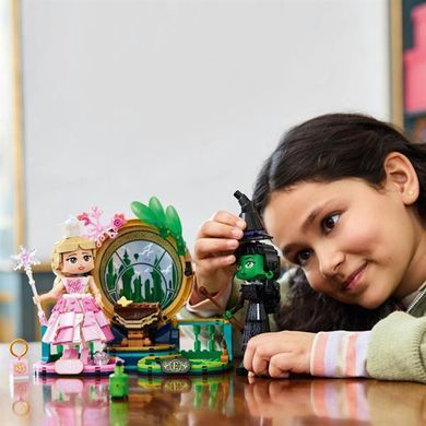 Конструктор LEGO Wicked Фігурки Ельфаби й Ґлінди 558 деталей (75682)