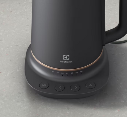 Электрочайник Electrolux E7K1-6BP (6624028) 910003582 фото