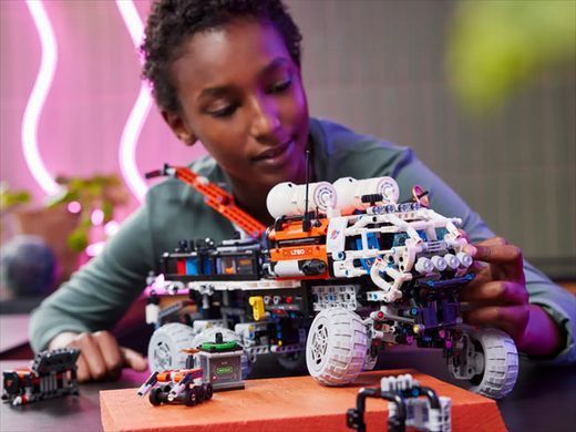 Конструктор LEGO Technic Марсохід команди дослідників 1599 деталей (42180)
