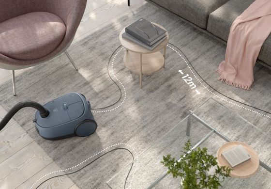 Electrolux Пилосос мішковий, 750Вт, 3.5л, HEPA12, s-bag, 4 насадки, синій (365305) EB61C4DB фото