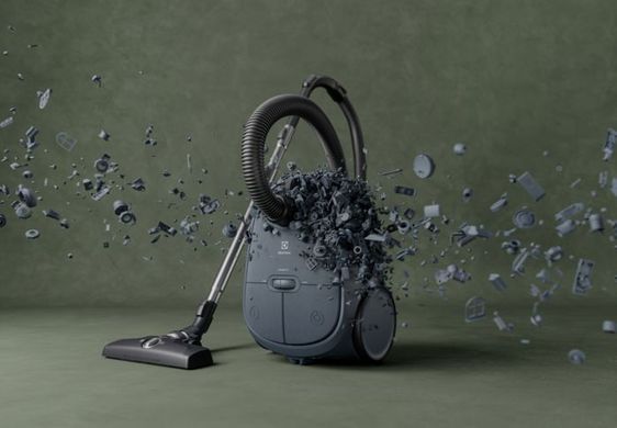 Electrolux Пилосос мішковий, 750Вт, 3.5л, HEPA12, s-bag, 4 насадки, синій (365305) EB61C4DB фото