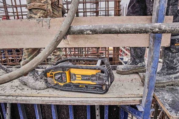 Вибратор-силовой модуль глубинный аккумуляторный POWERSHIFT DeWALT DCPS320N DCPS320N фото
