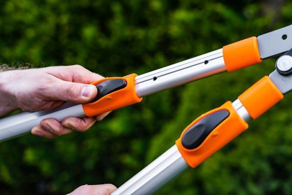 Гілкоріз обхідний NEO TOOLS 665 мм &mdash; обрізка гілок до 42 мм з телескопічними ручками 15-253 фото