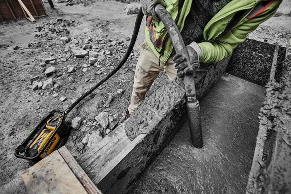 Вибратор-силовой модуль глубинный аккумуляторный POWERSHIFT DeWALT DCPS320N DCPS320N фото