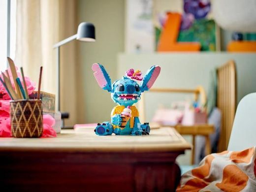 Конструктор LEGO Disney Classic Стіч 730 деталей (43249)
