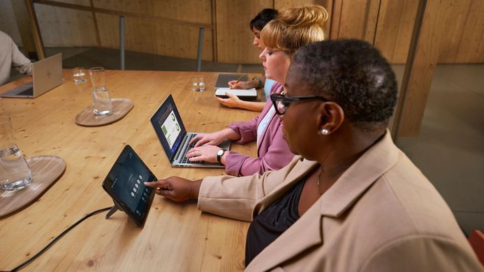 HP Ноутбук EliteBook 860-G11 16" WUXGA IPS AG, Intel U7-155U, 64GB, F2048GB, UMA, LTE, DOS, сріблястий (383518) A37BZET фото