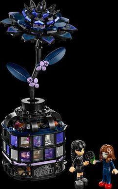Конструктор LEGO Wednesday Квітка чорної жоржини 358 деталей (76784)