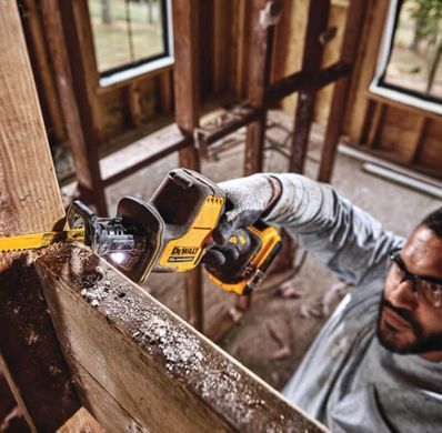 Пила сабельная аккумуляторная бесщеточная DeWALT DCS369NT DCS369NT фото