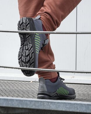 Захисні черевики NEO TOOLS 82-162 із металевим миском S1 FO 46 р.