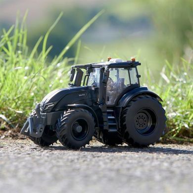 Модель Britains Трактор Valtra Q305, 1:32 (43309) dt_15319 фото