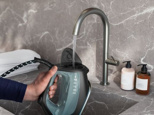 Electrolux Праска, 2600Вт, 370мл, паровий удар 240гр, алюмінієва підошва, електр. керування, зелено-чорний (376741) E8SI2-6OG фото